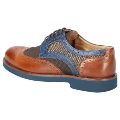 Schnürschuh