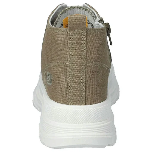 Sneaker hoch